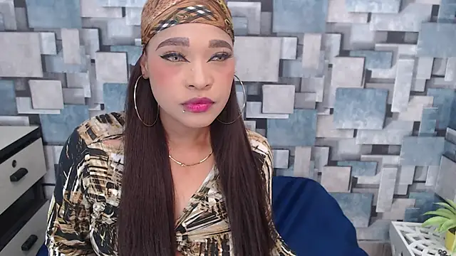 Snapshot of angel_dthroatt chatting on November 25, 12:16 pm angel dthroatt online show from November 25, 12:16 pm