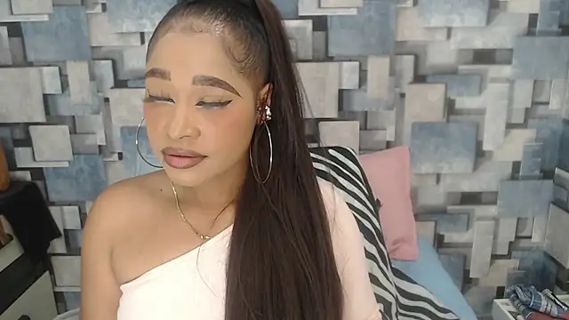 Snapshot of angel_dthroatt chatting on November 28, 12:08 pm angel dthroatt online show from November 28, 12:08 pm