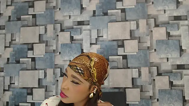 Snapshot of angel_dthroatt chatting on December 3, 12:03 pm angel dthroatt online show from December 3, 12:03 pm