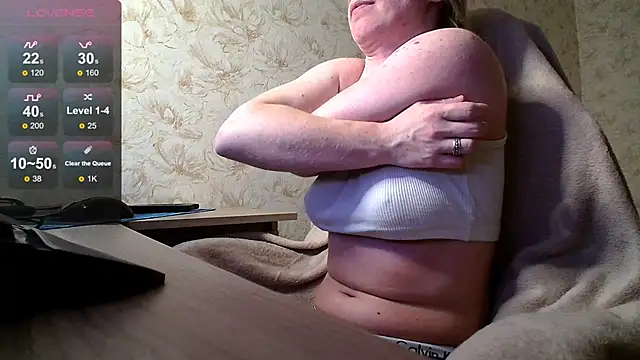 Snapshot of Alexis_Gordon chatting on May 22, 9:09 pm Alexis Gordon online show from May 22, 9:09 pm