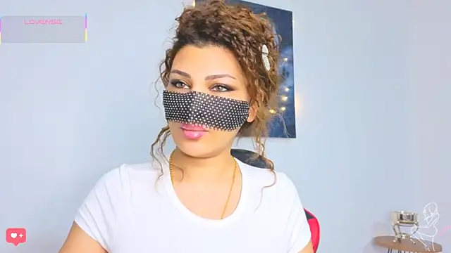 Snapshot of Turkish_Latina chatting on March 29, 10:32 pm Turkish Latina online show from March 29, 10:32 pm
