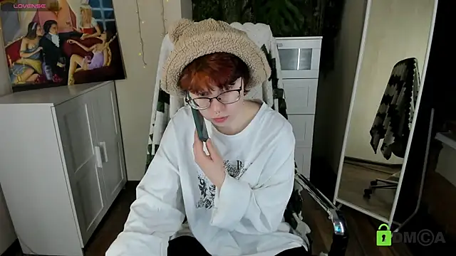 Melissa Wells online show from November 21, 3:54 pm