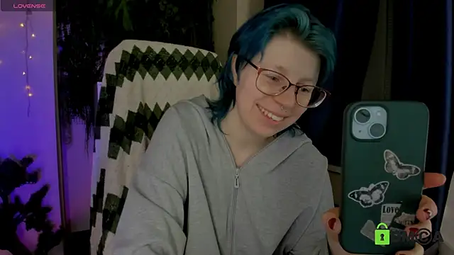 Snapshot of Melissa_Wells chatting on May 8, 9:42 pm Melissa Wells online show from May 8, 9:42 pm