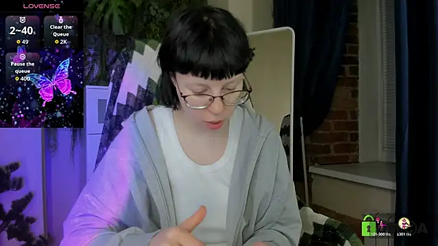 Snapshot of Melissa_Wells chatting on May 23, 10:14 pm Melissa Wells online show from May 23, 10:14 pm