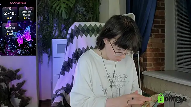 Snapshot of Melissa_Wells chatting on June 9, 8:42 pm Melissa Wells online show from June 9, 8:42 pm