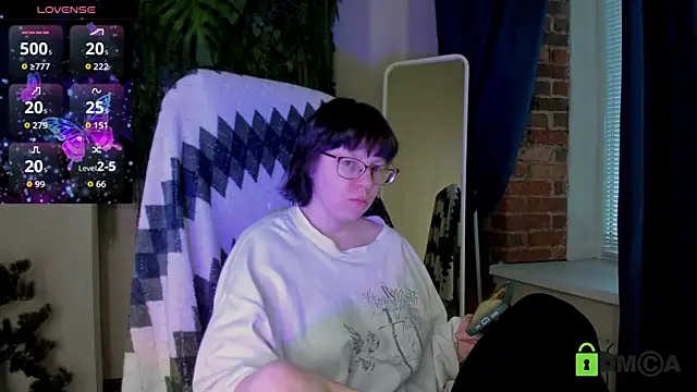 Snapshot of Melissa_Wells chatting on June 14, 2:24 am Melissa Wells online show from June 14, 2:24 am