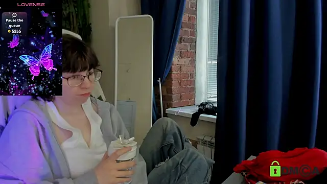 Melissa Wells online show from July 5, 4:19 am