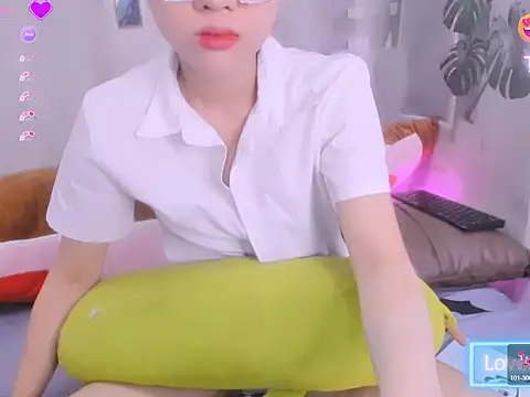 Ly   online show from June 9, 2:45 am