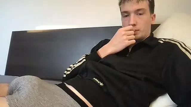 Snapshot of hungandfun05 chatting on December 29, 2:31 pm hungandfun05 online show from December 29, 2:31 pm