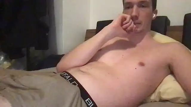 Snapshot of hungandfun05 chatting on January 21, 4:10 am hungandfun05 online show from January 21, 4:10 am