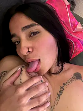 Meganmilk1 online show from December 16, 4:28 am