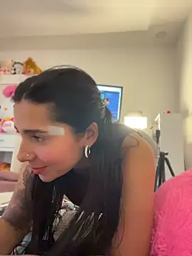 Snapshot of Meganmilk1 chatting on August 5, 2:53 pm Meganmilk1 online show from August 5, 2:53 pm