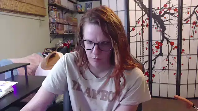 Snapshot of Sarahtineke chatting on April 20, 4:54 pm Sarahtineke online show from April 20, 4:54 pm