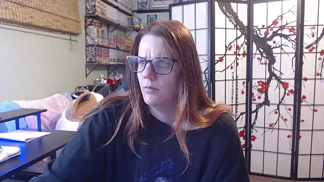 Snapshot of Sarahtineke chatting on May 6, 4:45 pm Sarahtineke online show from May 6, 4:45 pm