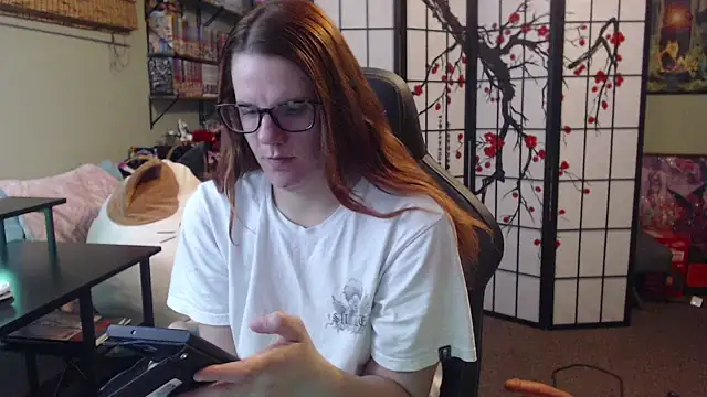 Snapshot of Sarahtineke chatting on May 30, 3:42 pm Sarahtineke online show from May 30, 3:42 pm