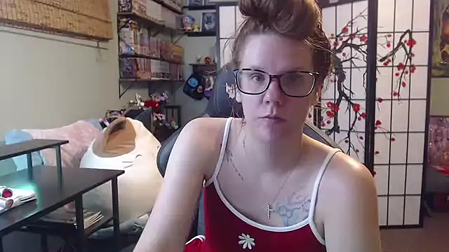 Snapshot of Sarahtineke chatting on July 3, 2:07 am Sarahtineke online show from July 3, 2:07 am