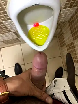 hitlar1026 online show from December 3, 1:31 pm