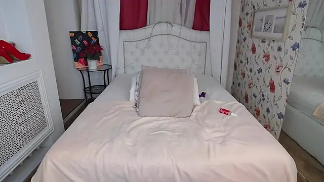 Snapshot of AmiHotGranny chatting on December 12, 9:51 am AmiHotGranny online show from December 12, 9:51 am