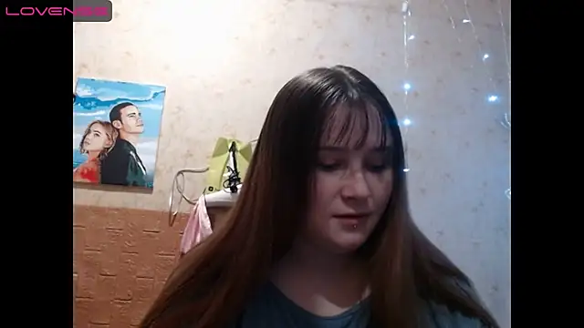 Snapshot of Light_Luna chatting on December 14, 11:18 am Light Luna online show from December 14, 11:18 am