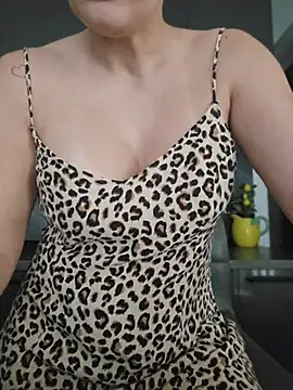 Snapshot of AnaFoxxy chatting on June 3, 4:56 pm AnaFoxxy online show from June 3, 4:56 pm