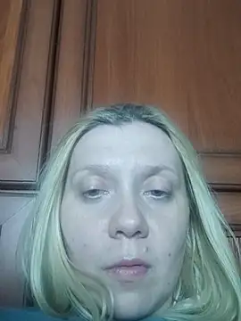 Snapshot of LeraSweet chatting on May 23, 9:19 pm LeraSweet online show from May 23, 9:19 pm