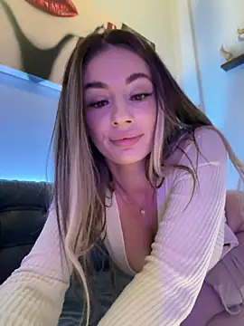 Snapshot of IsabellaEtthan chatting on March 1, 11:47 pm IsabellaEtthan online show from March 1, 11:47 pm