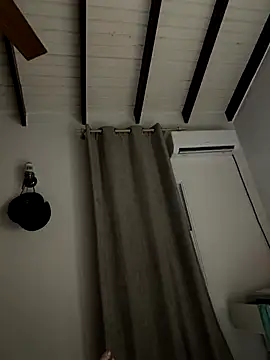 Snapshot of Johnwickkkh chatting on December 17, 7:36 am Johnwickkkh online show from December 17, 7:36 am