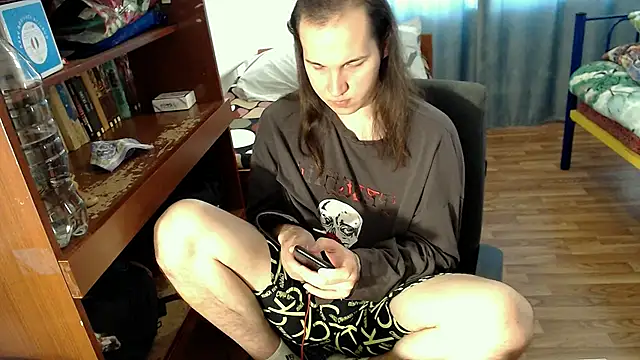 Snapshot of EvaMiron chatting on January 24, 8:02 am EvaMiron online show from January 24, 8:02 am