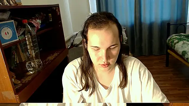 Snapshot of EvaMiron chatting on February 11, 11:32 am EvaMiron online show from February 11, 11:32 am