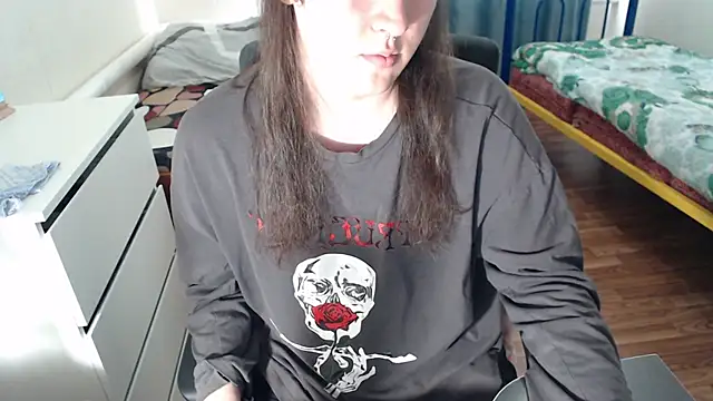 Snapshot of EvaMiron chatting on September 26, 12:20 pm EvaMiron online show from September 26, 12:20 pm