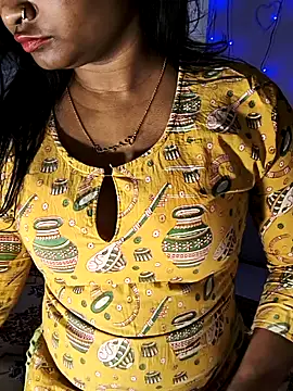 FANTASY QUEEN 07 online show from March 2, 9:53 am