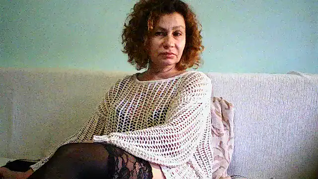 Snapshot of Mat_Elenore chatting on November 10, 8:35 am Mat Elenore online show from November 10, 8:35 am