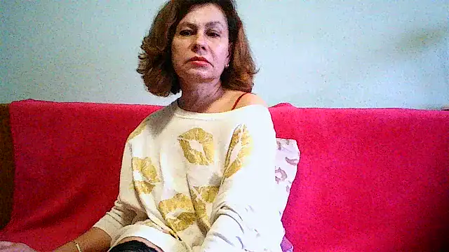 Snapshot of Mat_Elenore chatting on December 15, 8:07 am Mat Elenore online show from December 15, 8:07 am