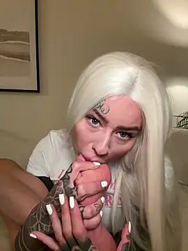 bambixboo online show from October 25, 9:09 pm