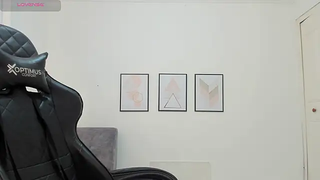 Snapshot of natalia_curvy1 chatting on March 26, 5:51 pm natalia curvy1 online show from March 26, 5:51 pm