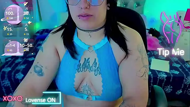 Snapshot of NatalieHarris chatting on June 12, 5:45 pm NatalieHarris online show from June 12, 5:45 pm