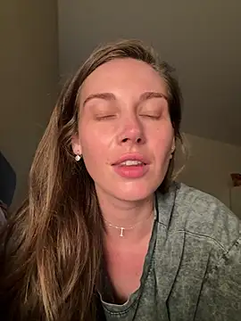 Snapshot of JasminJames chatting on June 13, 9:02 pm JasminJames online show from June 13, 9:02 pm