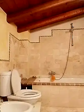 Snapshot of Anastasio33 chatting on December 8, 12:19 pm Anastasio33 online show from December 8, 12:19 pm