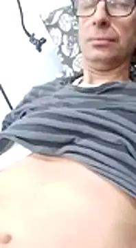 Snapshot of Anastasio33 chatting on January 8, 1:00 am Anastasio33 online show from January 8, 1:00 am