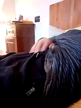 Snapshot of Anastasio33 chatting on February 9, 2:07 pm Anastasio33 online show from February 9, 2:07 pm