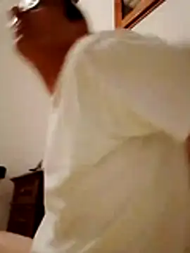 Snapshot of Anastasio33 chatting on May 2, 8:03 pm Anastasio33 online show from May 2, 8:03 pm