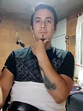 Snapshot of Rejy1992 chatting on December 29, 3:44 am Rejy1992 online show from December 29, 3:44 am