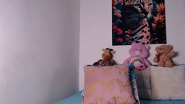 Snapshot of SINDYC chatting on January 13, 1:05 pm SINDYC online show from January 13, 1:05 pm