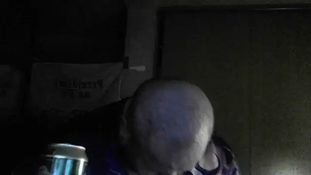 Snapshot of perversalus chatting on December 8, 4:14 am perversalus online show from December 8, 4:14 am