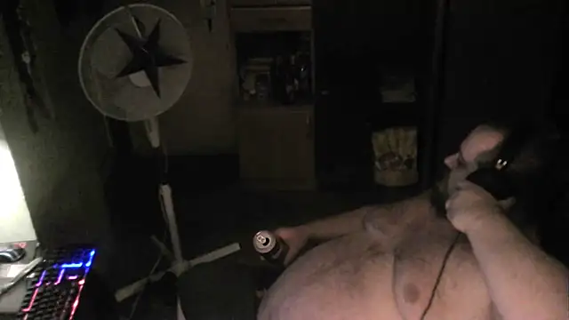 Snapshot of perversalus chatting on January 3, 1:38 am perversalus online show from January 3, 1:38 am