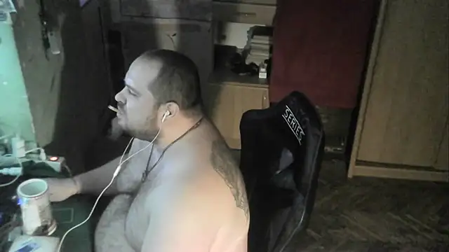 Snapshot of perversalus chatting on March 1, 11:17 am perversalus online show from March 1, 11:17 am