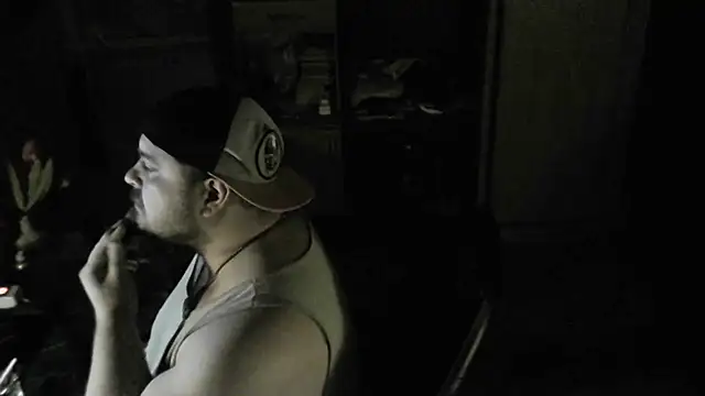 Snapshot of perversalus chatting on March 8, 2:01 am perversalus online show from March 8, 2:01 am