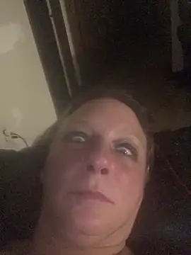 Everlyrose27 online show from December 15, 7:24 am