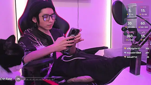 wexlee7 online show from March 1, 2:15 am