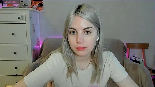 Snapshot of pawpaws chatting on May 3, 7:03 am pawpaws online show from May 3, 7:03 am
